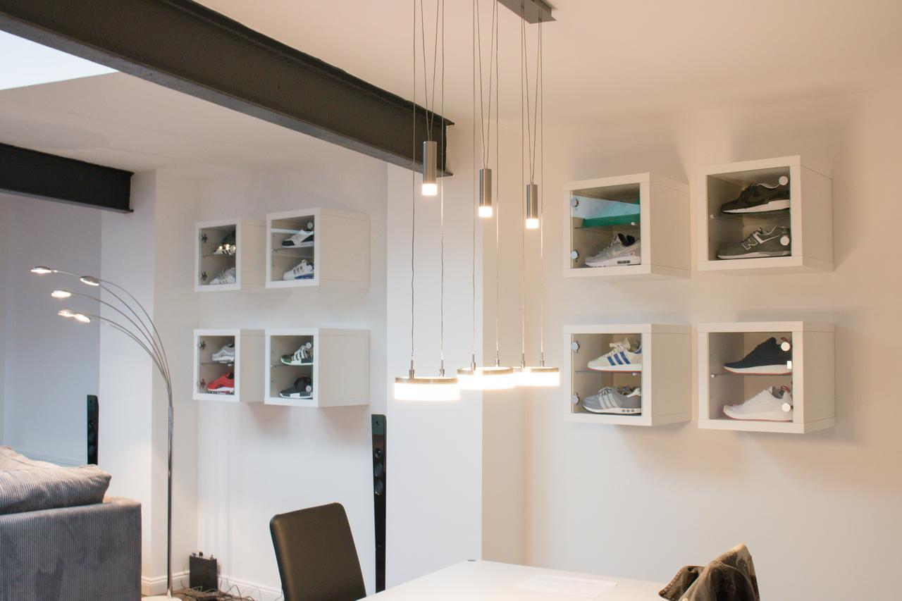 White Lofty Und White Studio Dusseldorf Bagian luar foto